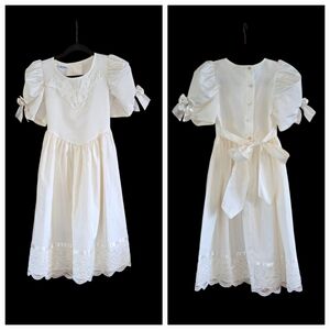 Vintage Girls Dress Ivory Flower Girl Princess Satin Lace Trim Bows Jo Lene USA
